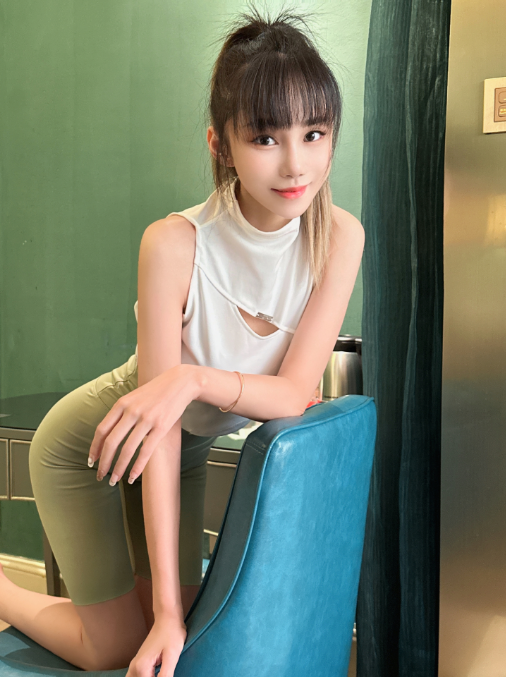 164408zc43bhb9cwpdr4ws.png