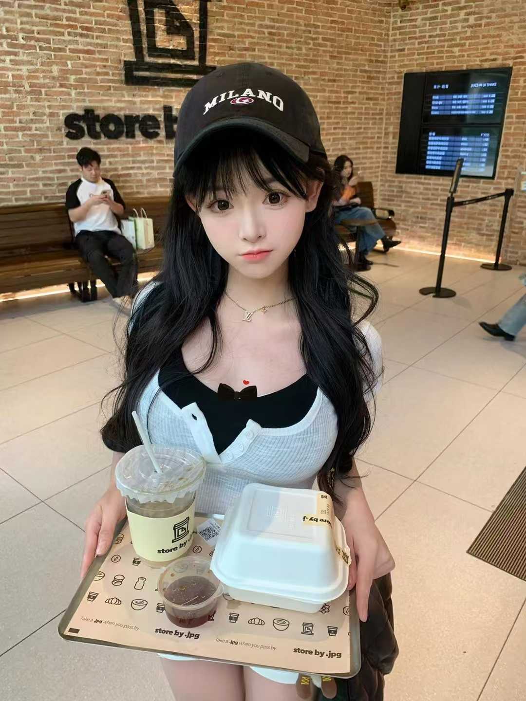 mmexport1749820828781.jpg